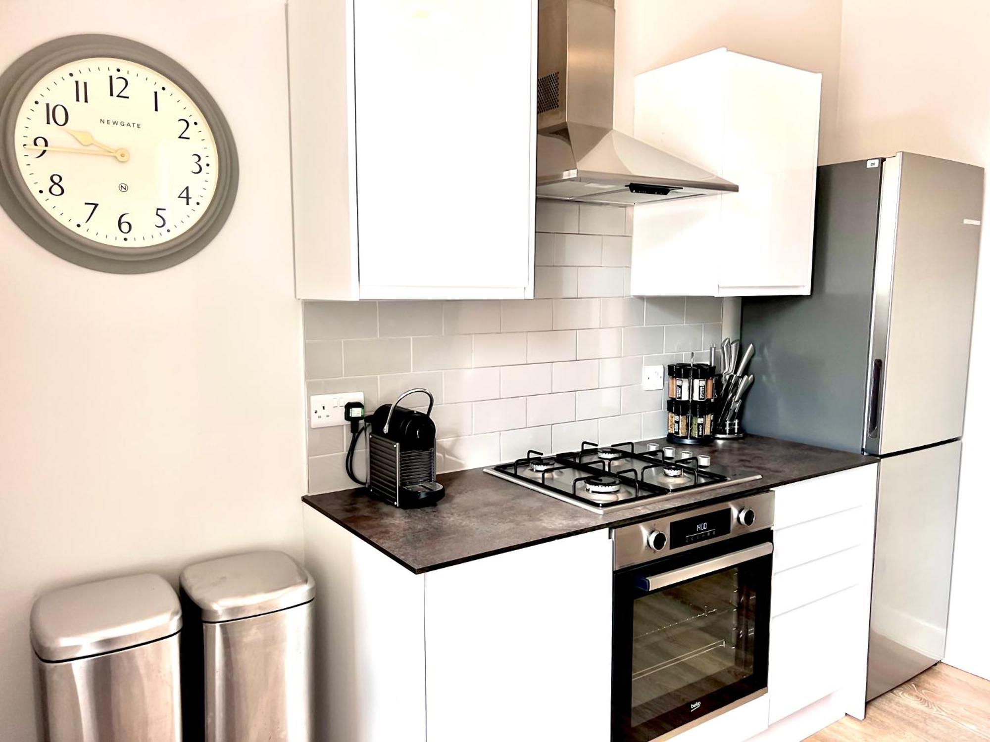 Heart Of The City- 3 Bedroom Oasis Appartement